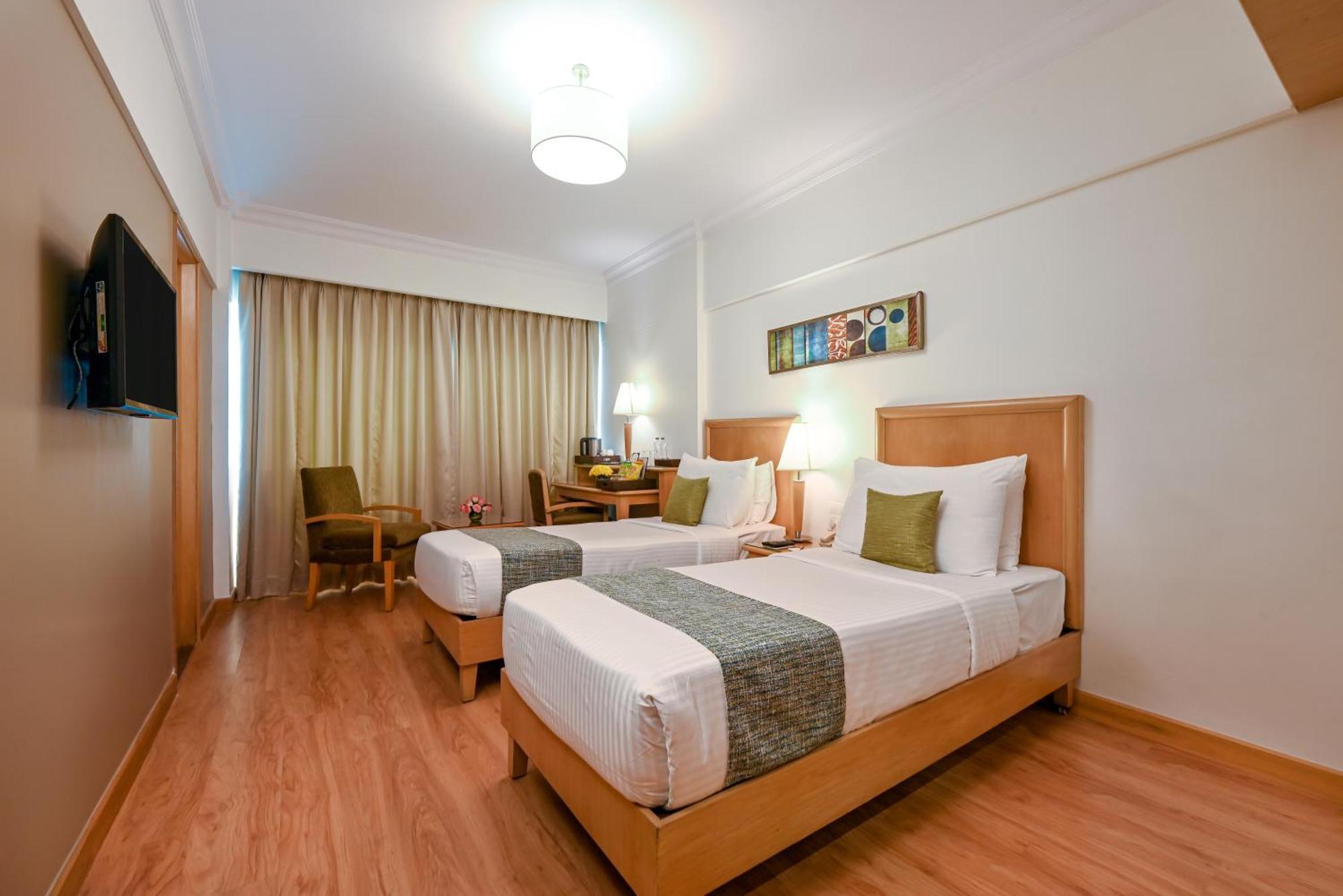 Fariyas Hotel Mumbai , Colaba Kültér fotó